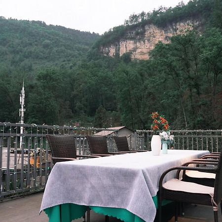 一树一花客栈眷恋店 Apartment Wulingyuan Екстериор снимка